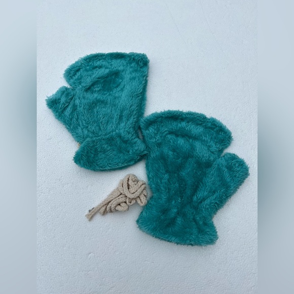 Super Soft Faux Fur Cat Bear Animal Paw Fingerless Gloves - Picture 8 of 13